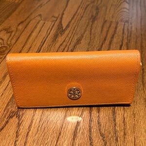 Tory Burch sunglass case sunglasses orange sturdy